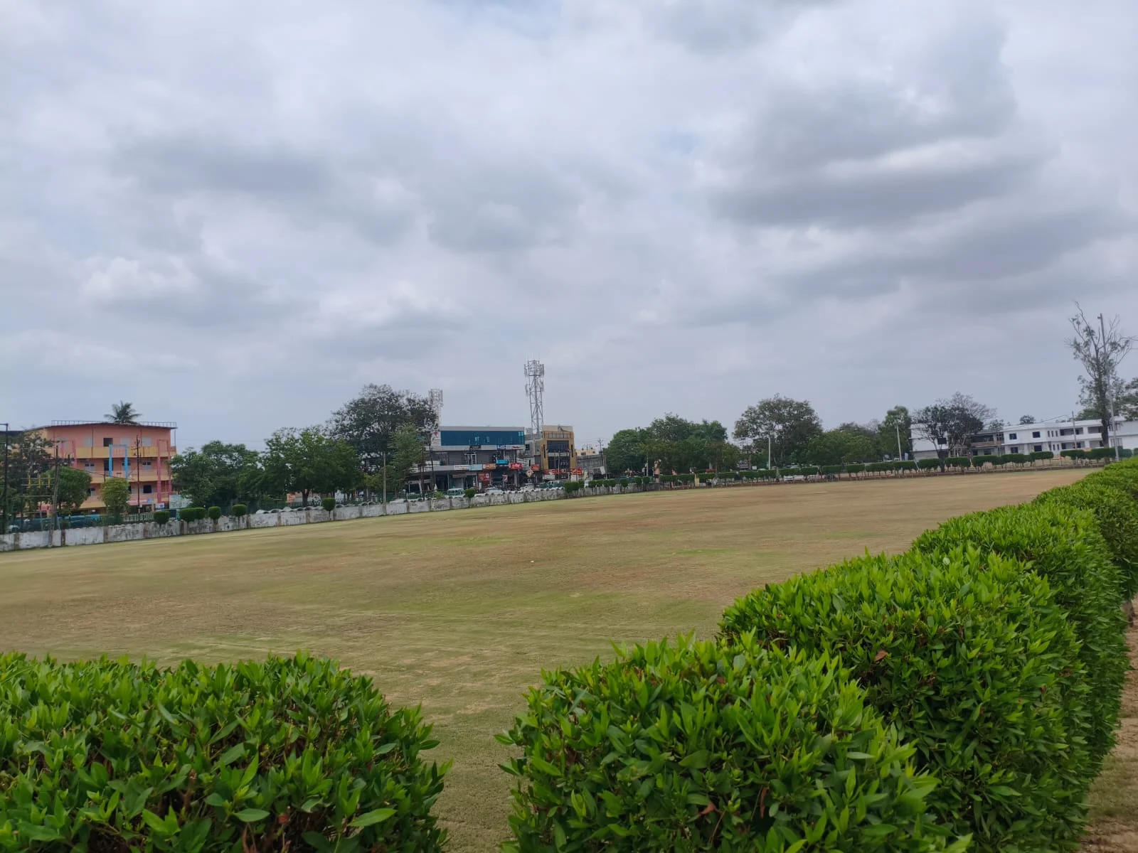 મુખ્ય કેમ્પસ ગ્રાઉન્ડ image 3